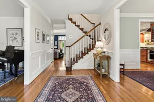 8750 Copeland Pond Ct, Fairfax, VA 22031 - Photo 4