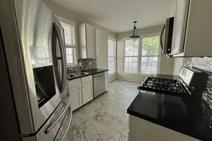 6572 Creek Run Dr, Centreville, VA 20121 - Photo 4