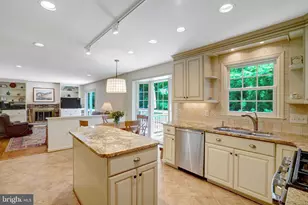 3123 Vinewood Pl, Falls Church, VA 22044 - Photo 18