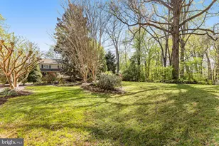 10305 Hunt Country Ln, Vienna, VA 22182 - Photo 52