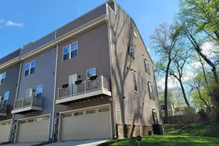 7817 Sutter Ln, Annandale, VA 22003 - Photo 4