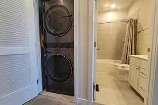 7817 Sutter Ln, Annandale, VA 22003 - Photo 28