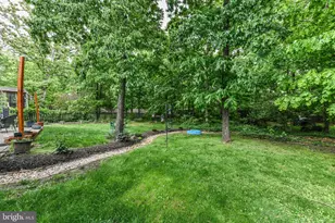 1721 Whitewood Ln, Herndon, VA 20170 - Photo 22