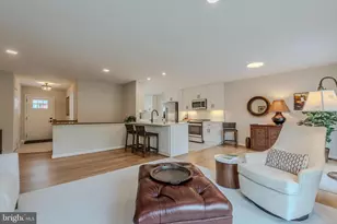 1706 Burning Tree Dr, Vienna, VA 22182 - Photo 4