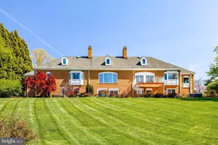 11221 Country Pl, Oakton, VA 22124 - Photo 56