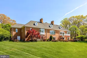 11221 Country Pl, Oakton, VA 22124 - Photo 96