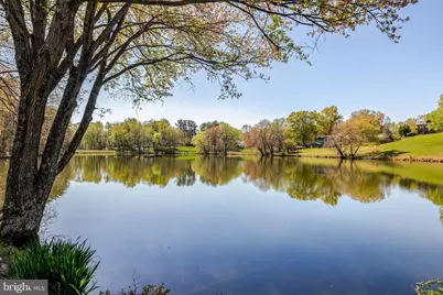 11221 Country Place, Oakton, VA 22124 - Photo 4