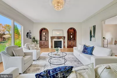 11221 Country Place, Oakton, VA 22124 - Photo 14