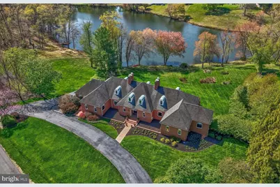 11221 Country Place, Oakton, VA 22124 - Photo 1