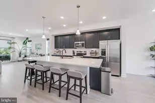4902 Longmire Wy, Chantilly, VA 20151 - Photo 8