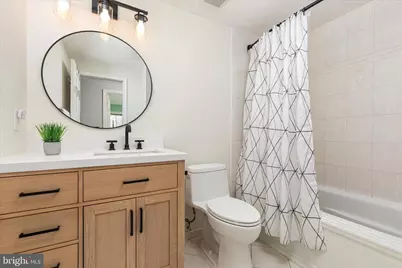 13113 Nestlewood Court, Herndon, VA 20171 - Photo 32