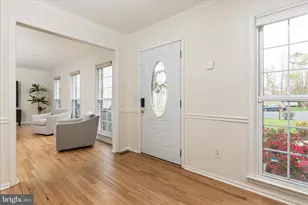 13113 Nestlewood Ct, Herndon, VA 20171 - Photo 8