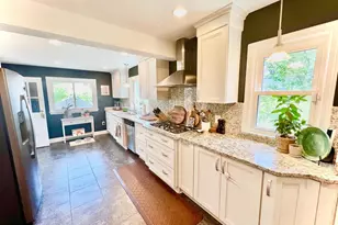 7113 Marlan Dr, Alexandria, VA 22307 - Photo 6