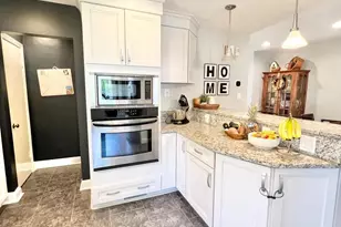 7113 Marlan Dr, Alexandria, VA 22307 - Photo 8