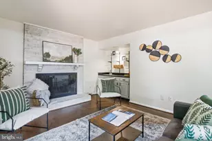 9202 Dorothy Ln, Springfield, VA 22153 - Photo 14