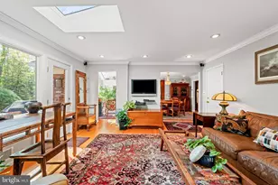 9025 Charles Augustine Dr, Alexandria, VA 22308 - Photo 22