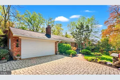 9025 Charles Augustine Drive, Alexandria, VA 22308 - Photo 4