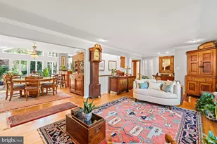 9025 Charles Augustine Dr, Alexandria, VA 22308 - Photo 10