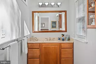 9025 Charles Augustine Dr, Alexandria, VA 22308 - Photo 36