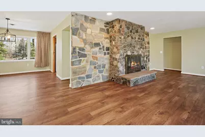 10624 Marbury Road, Oakton, VA 22124 - Photo 4