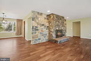 10624 Marbury Rd, Oakton, VA 22124 - Photo 4