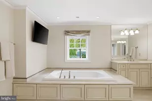 8455 Portland Pl, McLean, VA 22102 - Photo 36