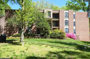 3310 Woodburn Village Dr, Annandale, VA 22003 - Photo 2