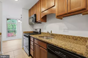 3310 Woodburn Village Dr, Annandale, VA 22003 - Photo 6