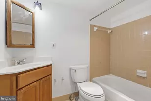 3310 Woodburn Village Dr, Annandale, VA 22003 - Photo 8