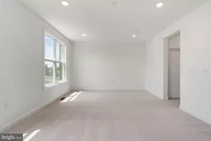 14350 Yesler Ave, Chantilly, VA 20151 - Photo 26