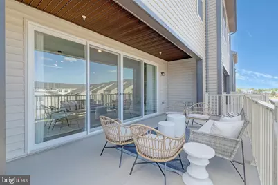 14350 Yesler Avenue #4, Chantilly, VA 20151 - Photo 2