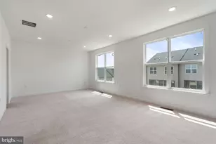 14350 Yesler Ave, Chantilly, VA 20151 - Photo 22