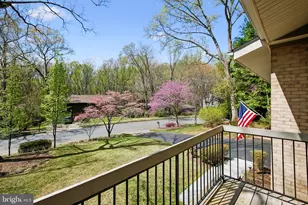 1440 Aldenham Ln, Reston, VA 20190 - Photo 4