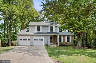 12528 Cliff Edge Dr, Herndon, VA 20170 - Photo 2