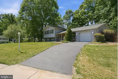 8609 Woodview Drive, Springfield, VA 22153 - Photo 2