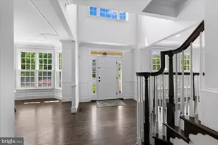 6158 Tompkins Dr, McLean, VA 22101 - Photo 2