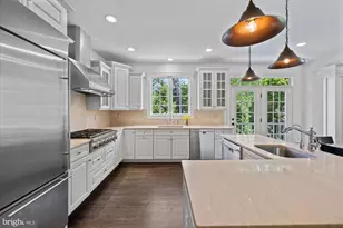 6158 Tompkins Dr, McLean, VA 22101 - Photo 10