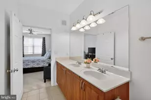 12937 Centre Park Cir, Herndon, VA 20171 - Photo 18