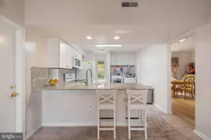 5406 Clubside Ln, Centreville, VA 20120 - Photo 32