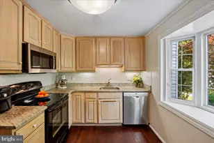 3140 Ellenwood Dr, Fairfax, VA 22031 - Photo 4