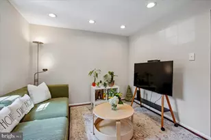 3140 Ellenwood Dr, Fairfax, VA 22031 - Photo 14