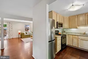 3140 Ellenwood Dr, Fairfax, VA 22031 - Photo 2