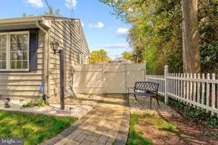 6409 The Parkway, Alexandria, VA 22310 - Photo 32