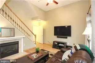 11864 Breton Ct, Reston, VA 20191 - Photo 4