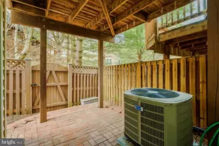 4182 Lower Park Dr, Fairfax, VA 22030 - Photo 50