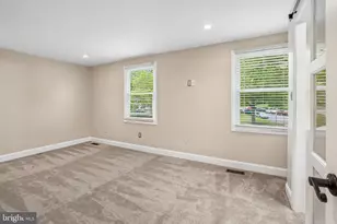 8236 Claremont Woods Dr, Alexandria, VA 22309 - Photo 18
