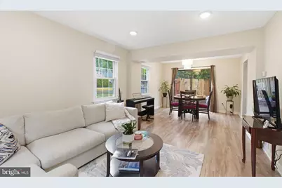 7709 Matisse Way, Springfield, VA 22153 - Photo 6