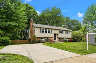 2003 Rampart Dr, Alexandria, VA 22308 - Photo 38