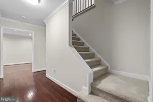 12754 Kinship Dr, Herndon, VA 20171 - Photo 8