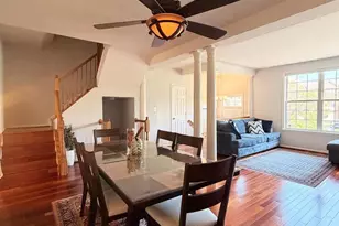 7405 Dunnington Pl, Alexandria, VA 22315 - Photo 10